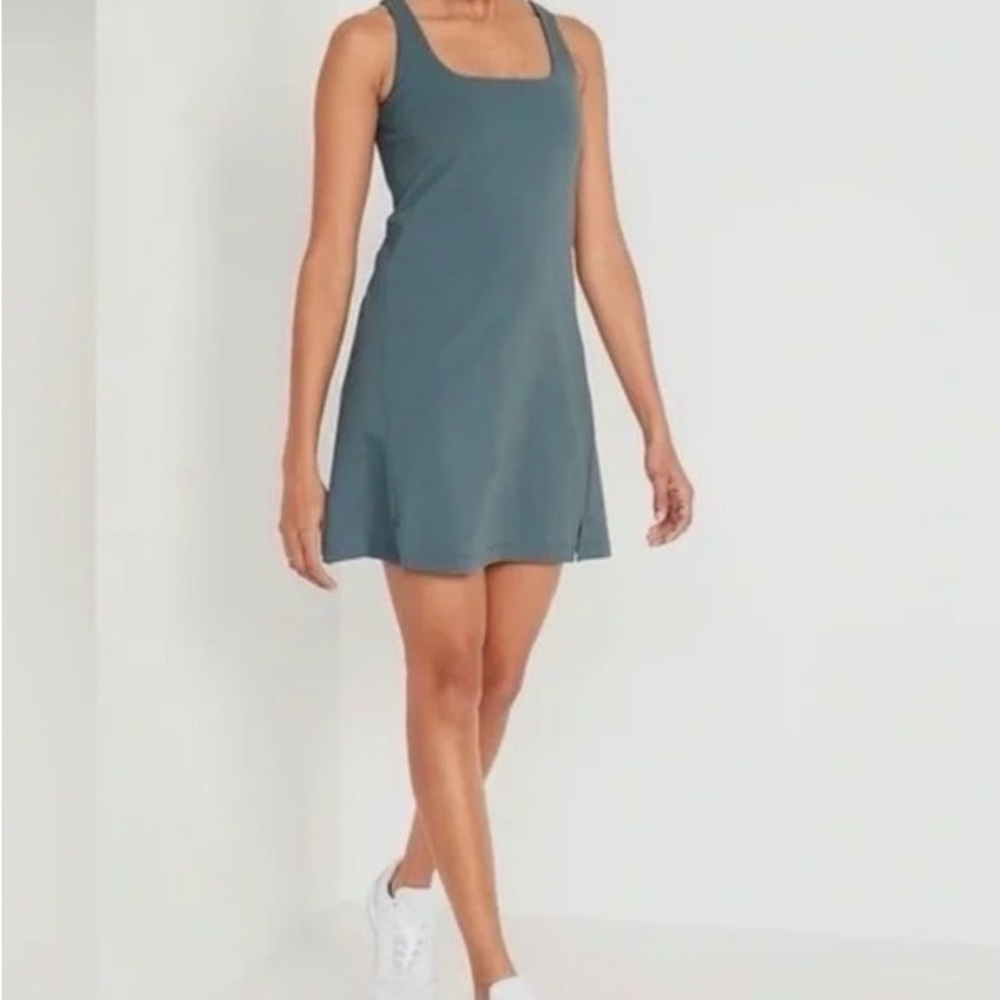 Old Navy Powersoft square neck active dress size S
